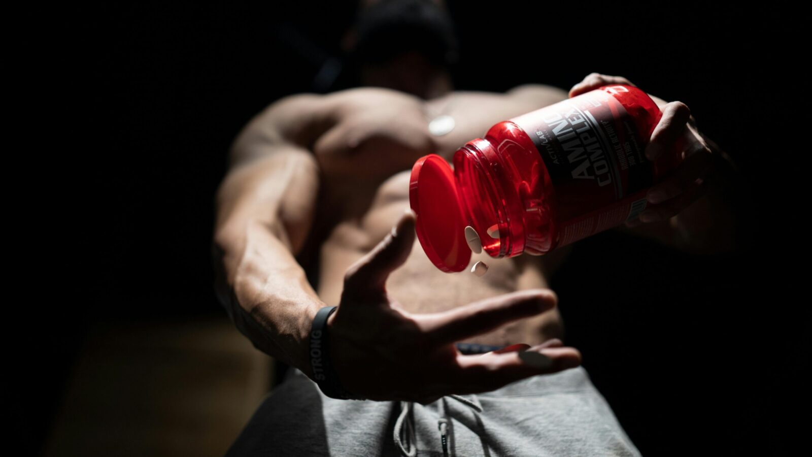 Energy Supplements: Ginseng, Caffeine, and Essential Nutrients